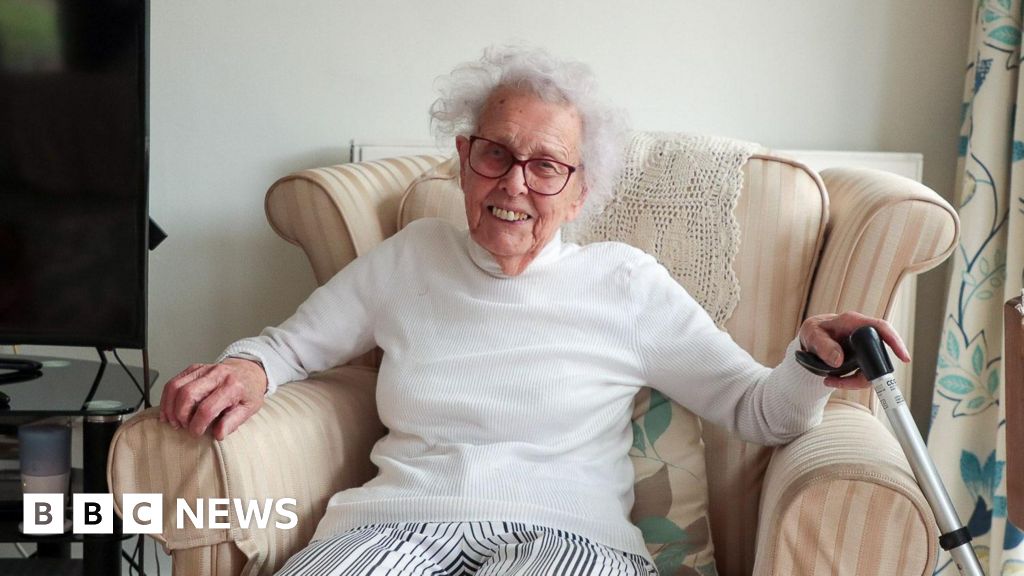 'Dancing queen' wants donations for 100th birthday