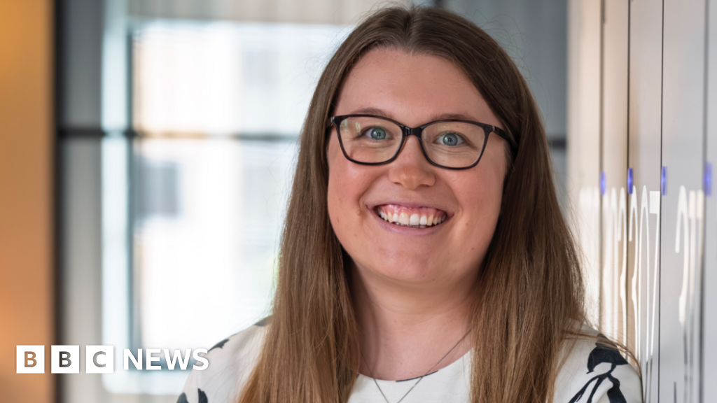 bbc.co.uk - Jonathan Morris - Jersey engineer smashes industry fellowship record at 28 - BBC News