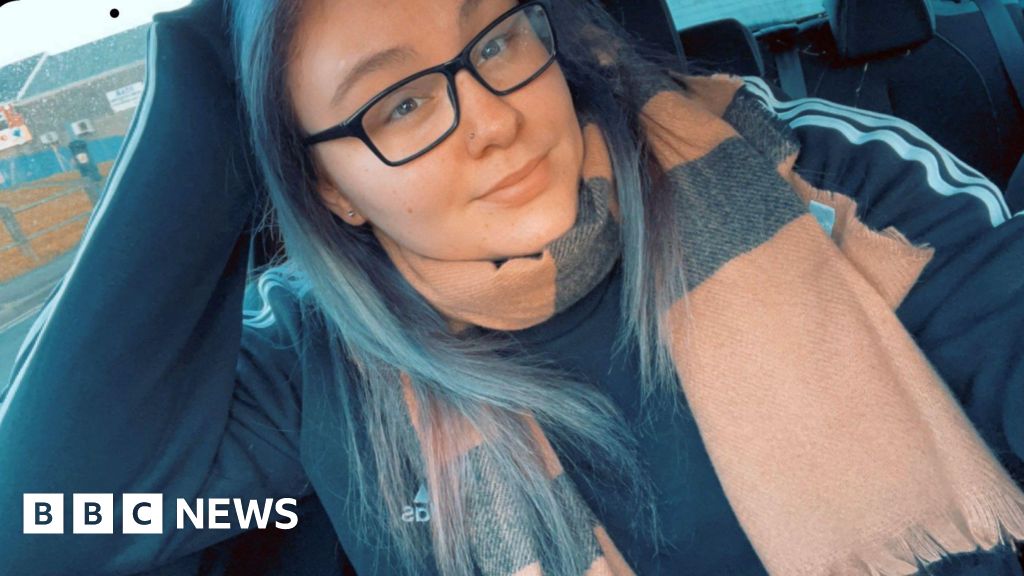 Couple 'traumatised' after police raid wrong home