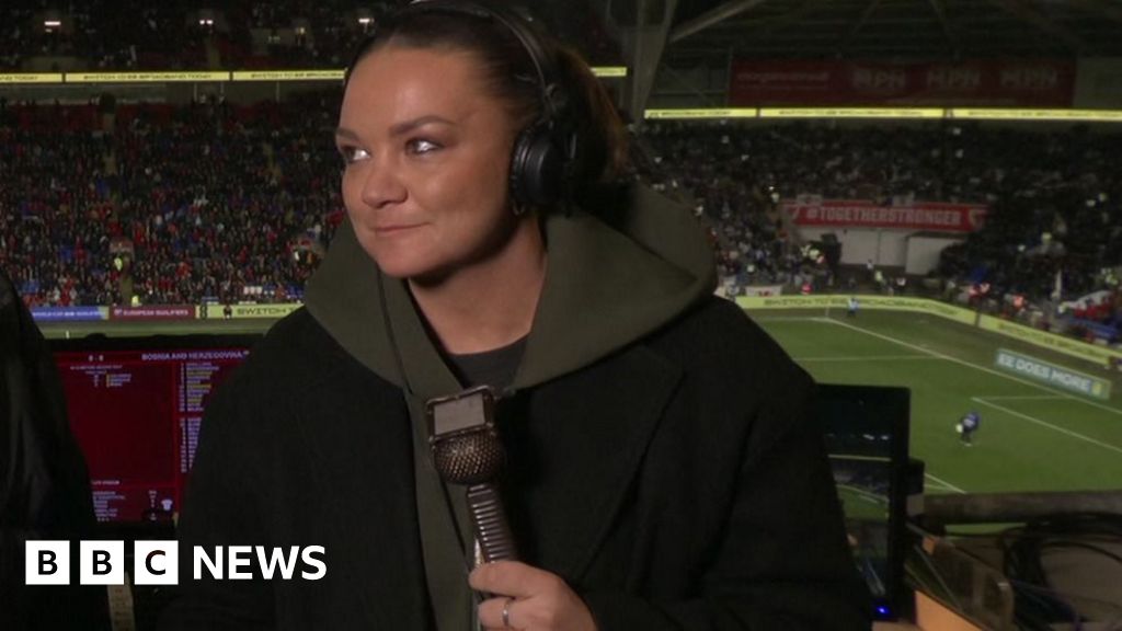 Wales fans rally as World Cup play-offs commentator Nia Jones faces sexist abuse