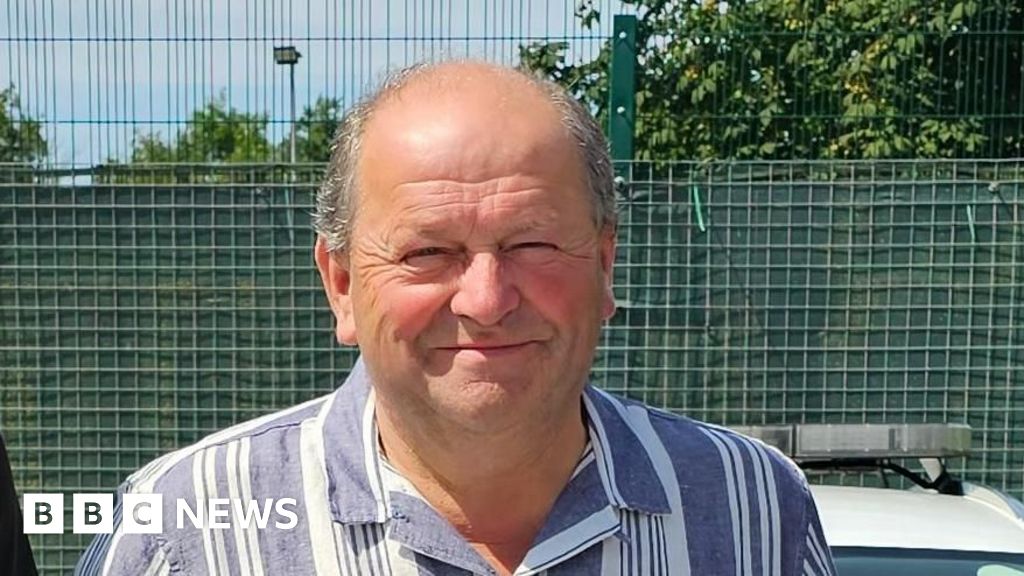Driver survives cardiac arrest on dual carriageway