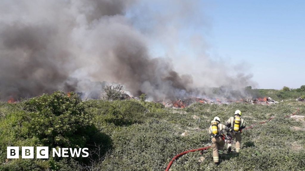 Council told to plan for rubbish fire health risks