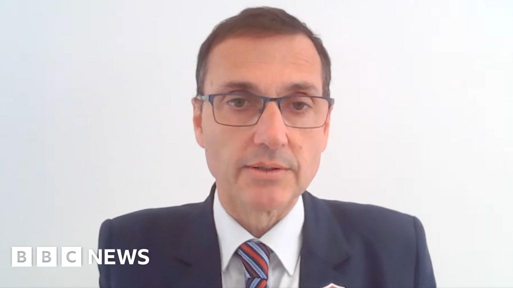 bbc.co.uk - Victoria Scheer - Hospital boss who raised bullying concerns 'unlawfully excluded', says union - BBC News