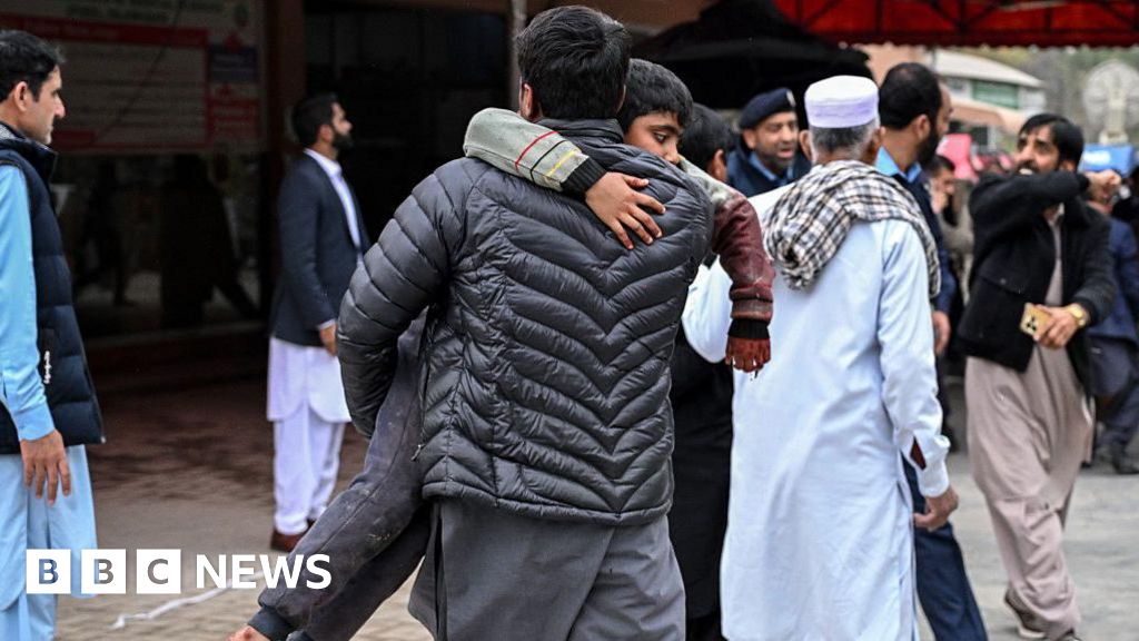 More than 20 killed in blast at Pakistan mosque, officials say