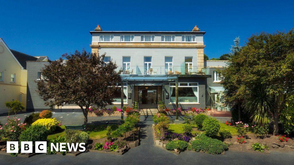 bbc.co.uk - Jersey Savoy to stay hotel after sale despite plans for flats