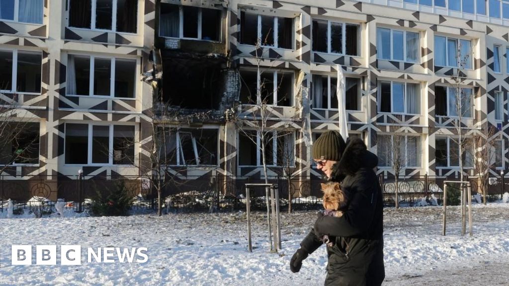 Макрон е домакин на Украйна и съюзниците, за да се опита да циментира гаранции за сигурност