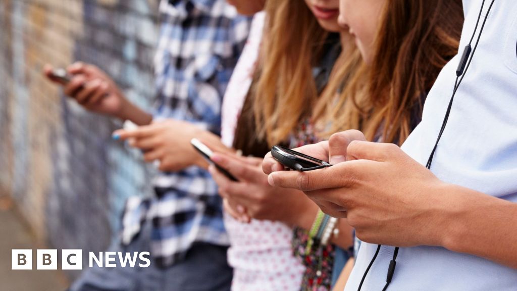 More rules being considered to keep children safe online