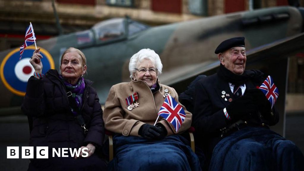 Flypast and Concert in Ve Day 80th Commemorations