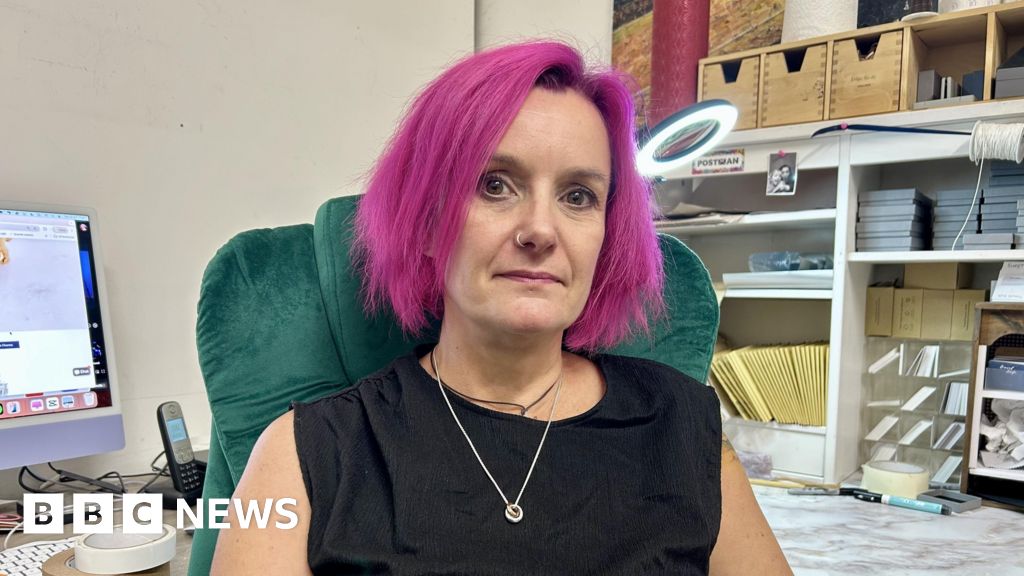 I spend hours responding to 'AI' jewellery customers