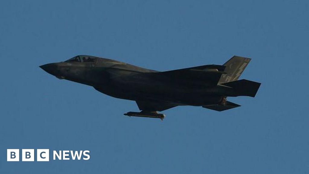 US launches new strikes on Iran after Trump vows to hit 'hard'