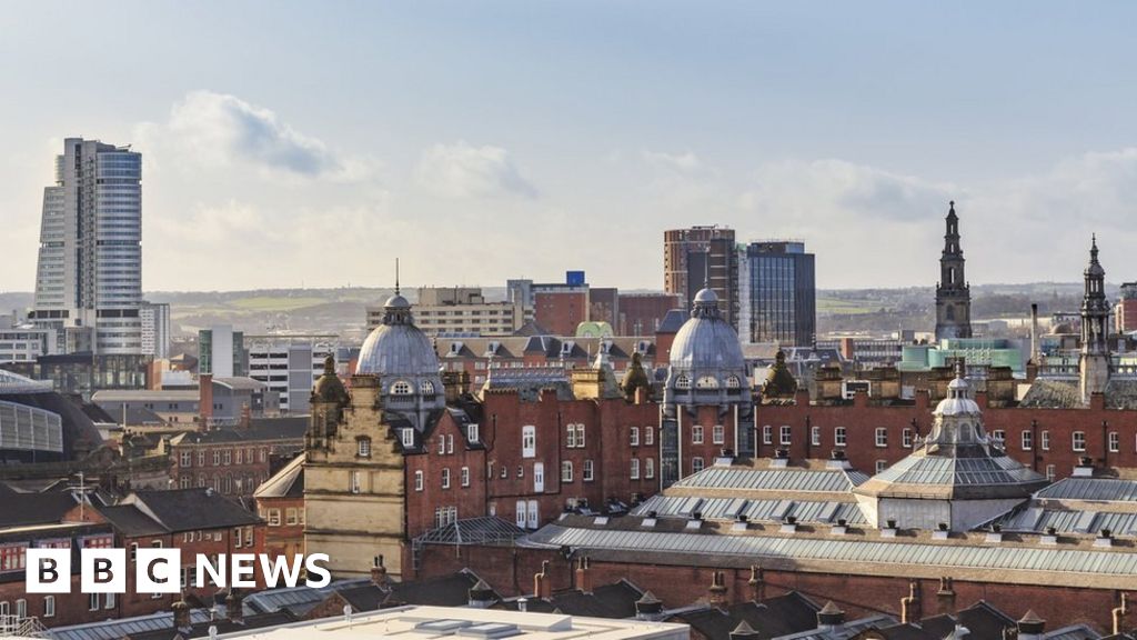 leeds-council-tax-to-rise-by-4-99-as-budget-passed