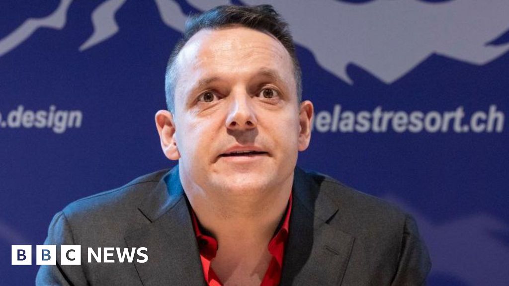 Евтаназия активист, арестуван над „самоубийствен шушулка“ умира 
