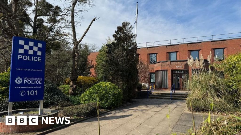 Off-duty Warwickshire Police Save Cyclist's Life After Cardiac Arrest