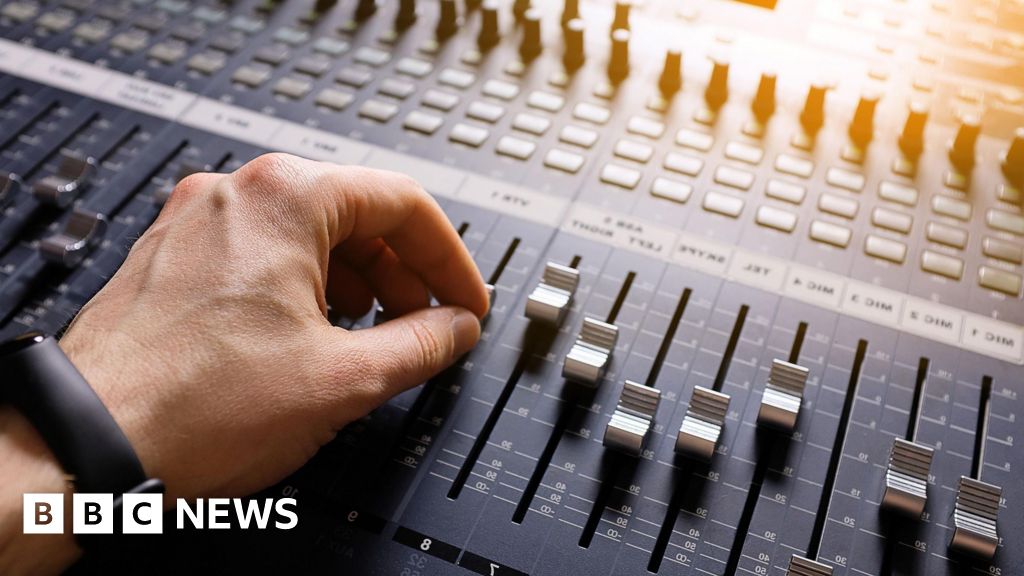 bbc.co.uk - Simon Atkinson - Australia bans songs heavily created by AI from its official music charts