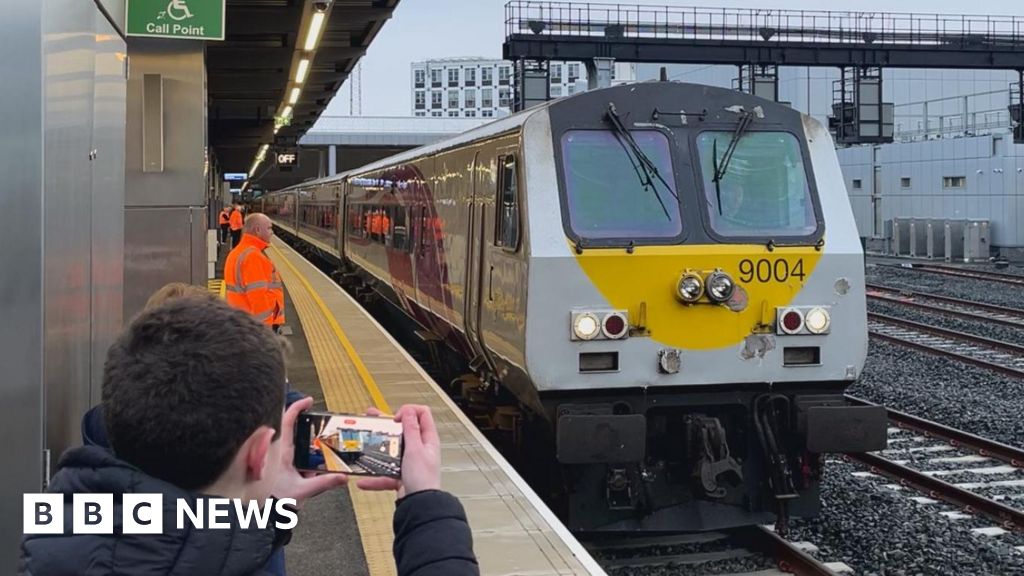 Grand Central Station: Trains start running from Belfast station