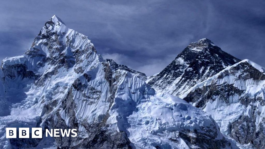 A Himalayan river may be making Everest taller