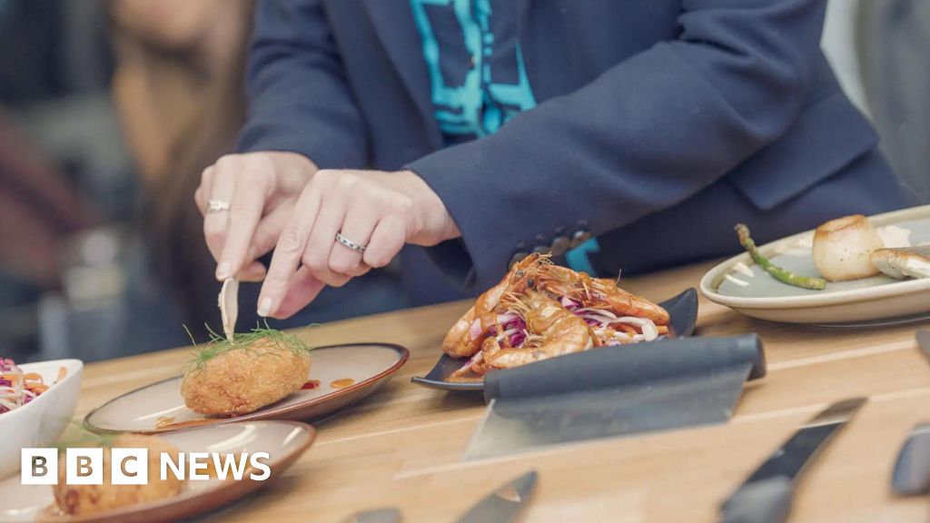 UK Seafood School launched in Grimsby