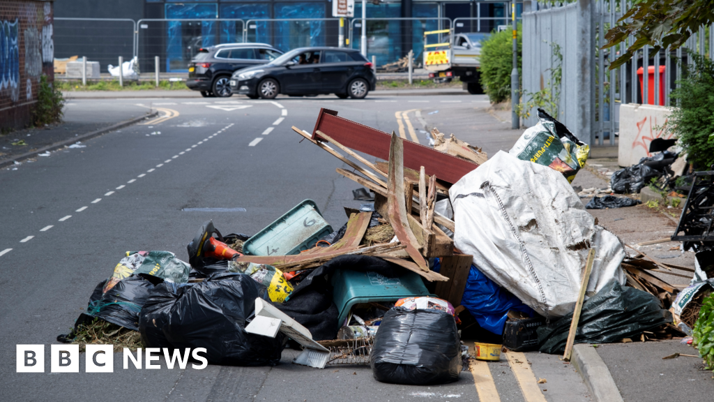 Lib Dems pledge £5k rewards for illegal waste tip-offs