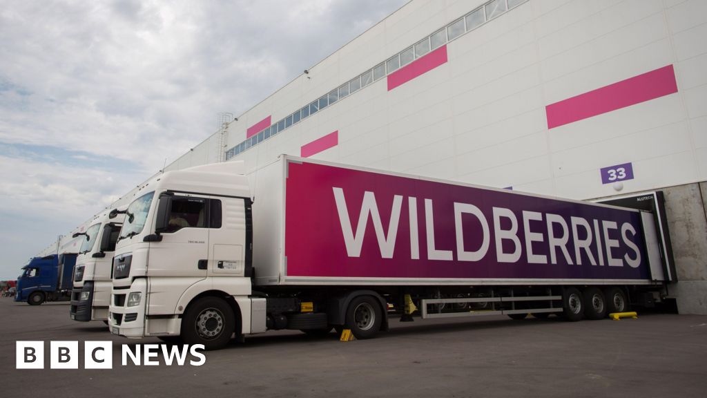 https://ichef.bbci.co.uk/news/1024/branded_news/c1a3/live/14f9c600-8599-11f1-a6e0-e3aa80f742c2.jpg