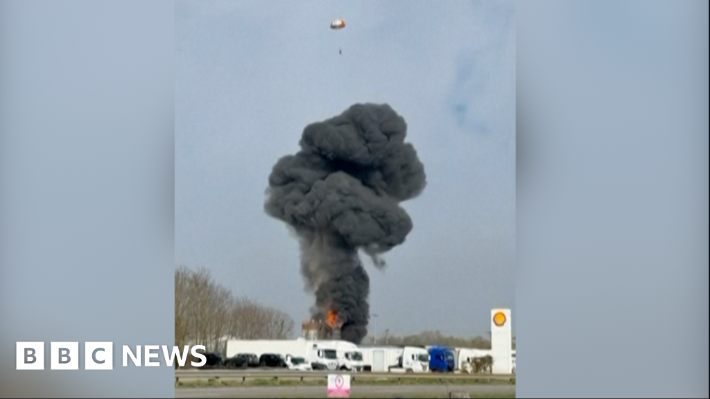 Two French air display jets crash in rehearsal