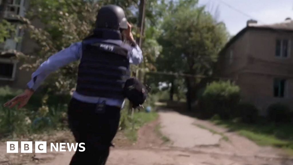 Ukraine: BBC team flees Russian drone attack while reporting