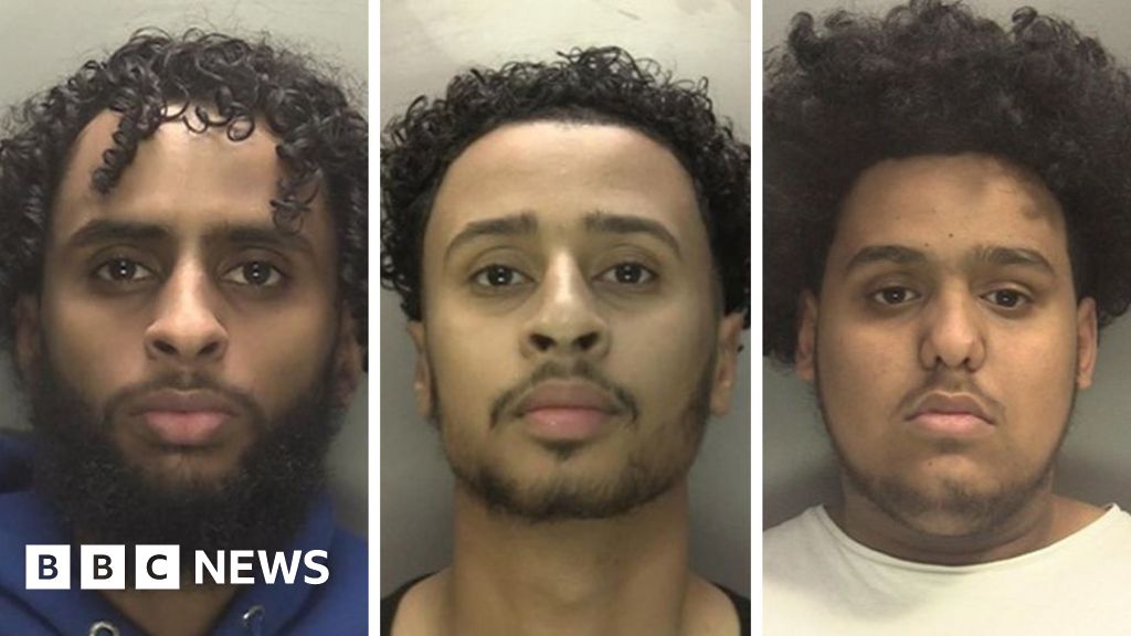 Armed gang who used Grindr to rob Birmingham and Derby victims jailed