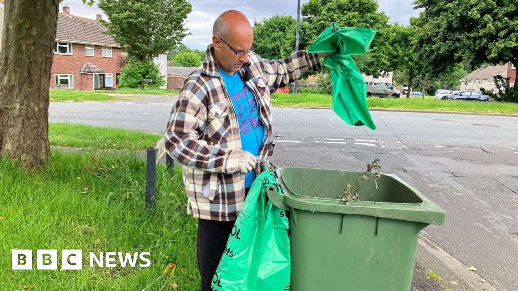Bristol volunteer litter picker tidies local area every day BBC News