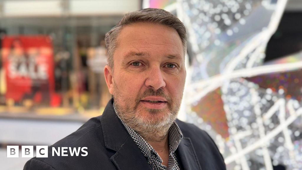 bbc.co.uk - James Bovill - Make or break' sale period for retailers in the West Midlands - BBC News