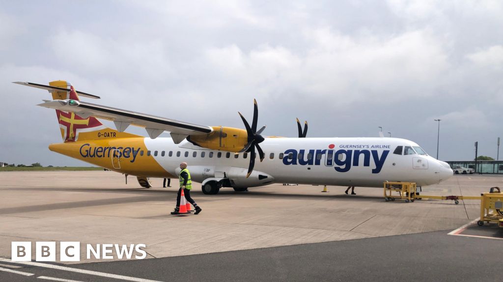 Aurigny restarts shelved UK routes