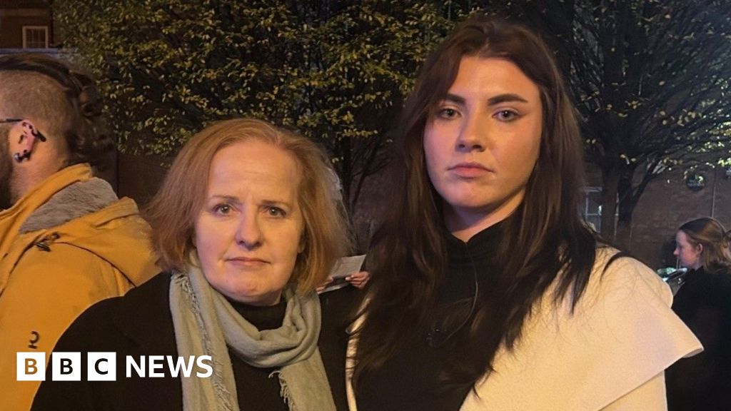 Nikita Hand shown support by hundreds in Dublin after McGregor case