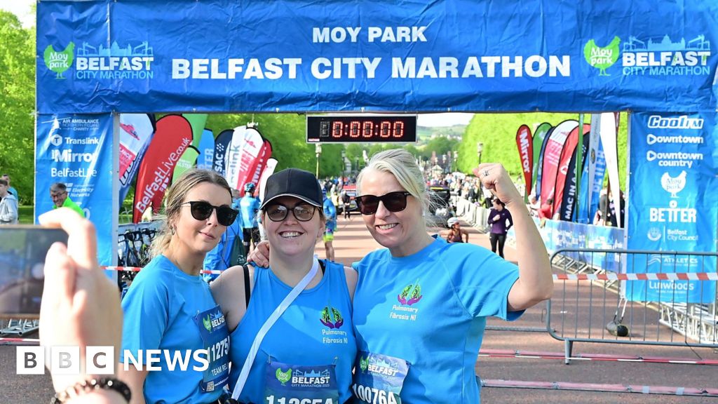 Record-breaking day as thousands take part in Belfast City Marathon