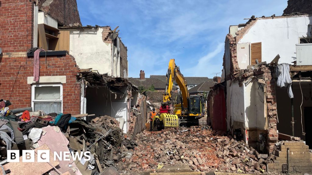 Demolition Starts in Worksop After Fatal Explosion
