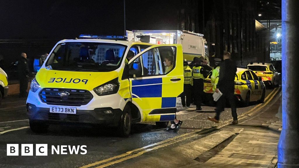 Chester: Bomb disposal unit at bus station after 'security alert'