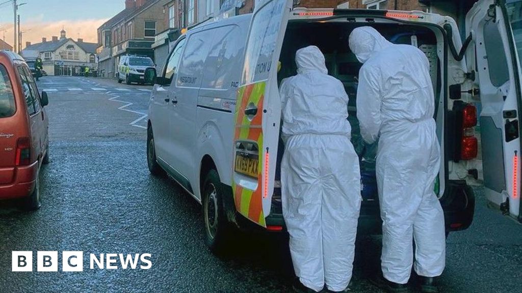 Ferryhill: Dos heridos en asalto requieren atención médica urgente y cierre de calles