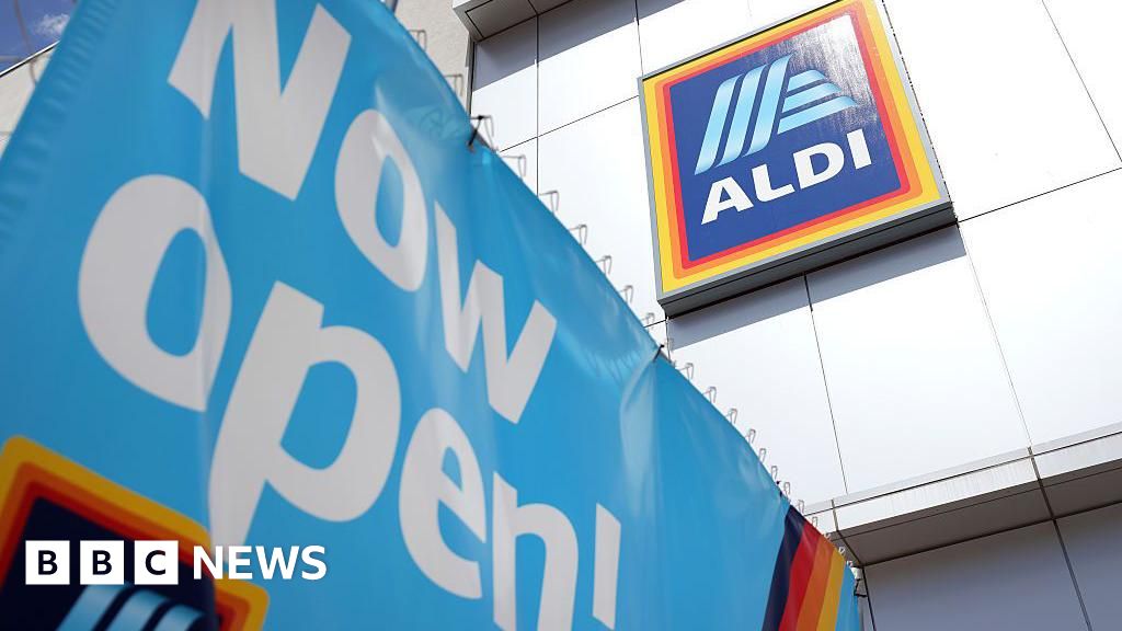 bbc.co.uk - Francisco Velasquez - How Aldi is taking on US supermarkets with its $4 almond butter