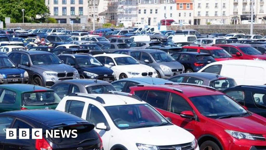 bbc.co.uk - Julia Gregory - Transport still contributing most to greenhouse gas in Guernsey