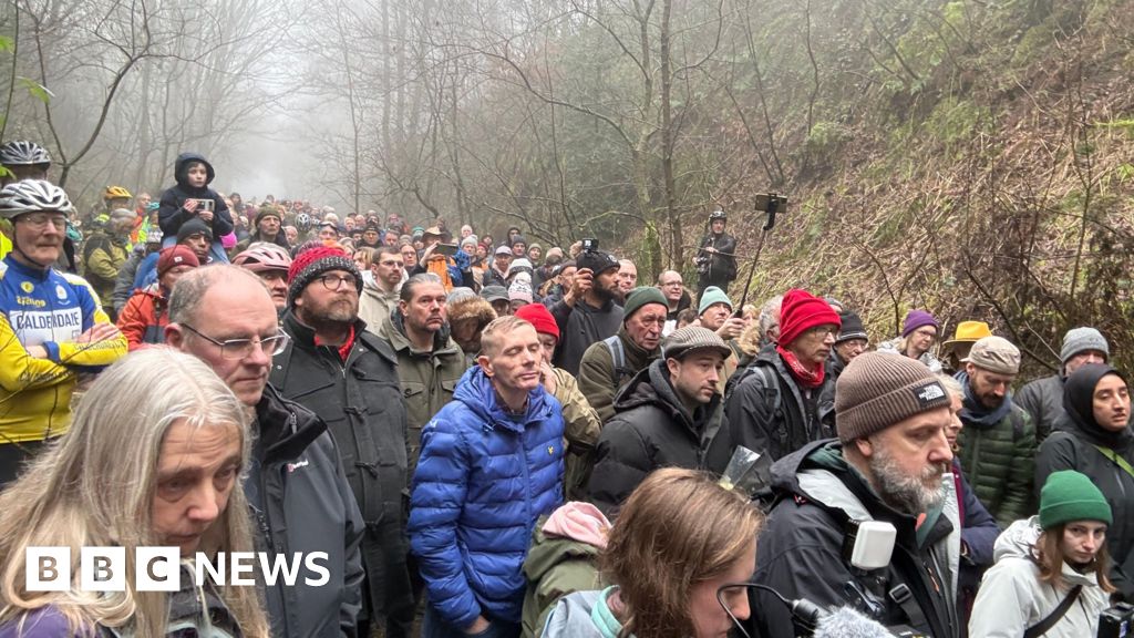 bbc.co.uk - Chloe Aslett - Protest held against decision to fill in Queensbury Tunnel - BBC News