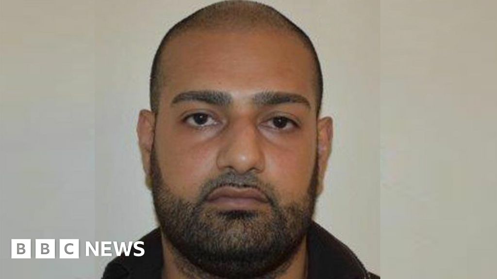 Telford grooming gang ringleader jailed for 12 more years - BBC News