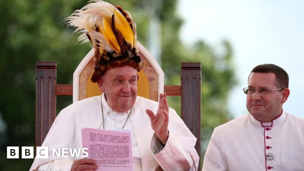 Pope Francis welcomed in far off Vanimo in Papua New Guinea