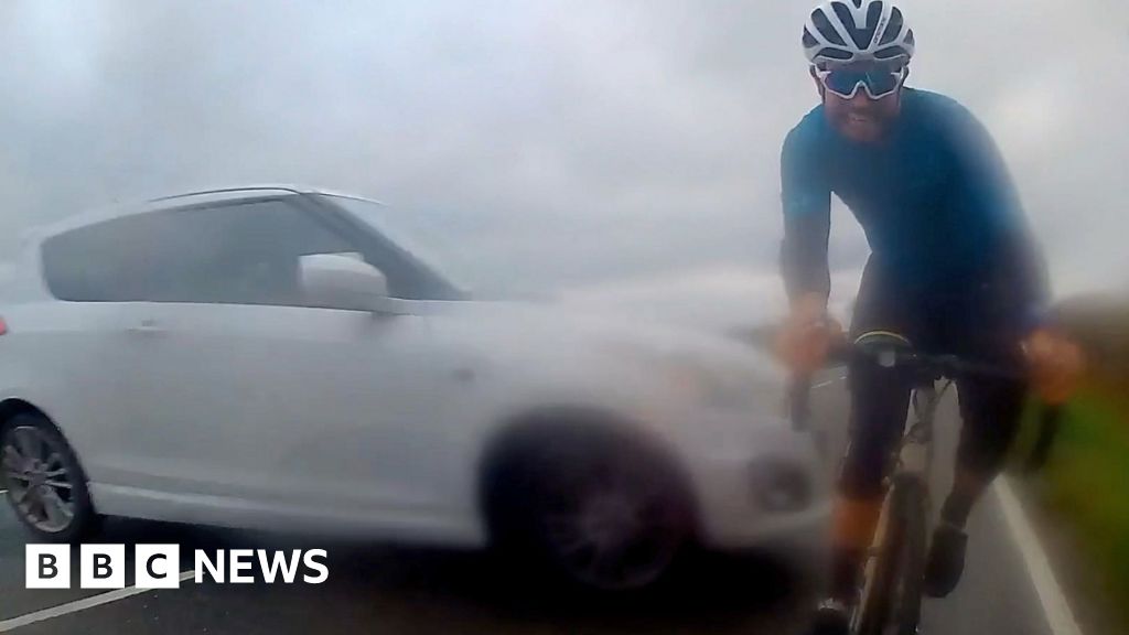 Cyclist in near miss as car crashes off road near Wellingborough