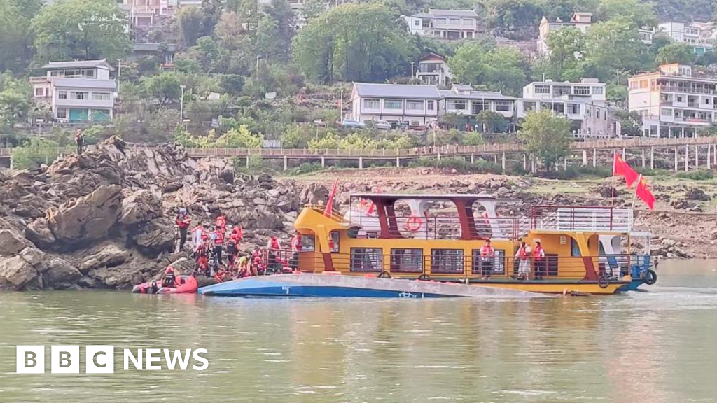 Nine dead, dozens injured after tourist boats capsize in China