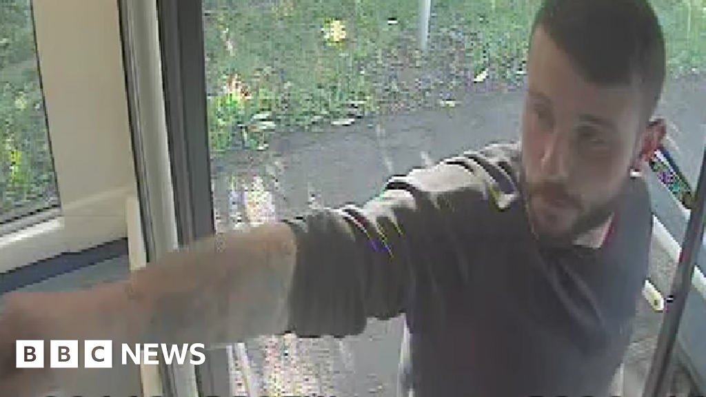 Broughton Astley CCTV appeal after boy attacked on bus BBC News