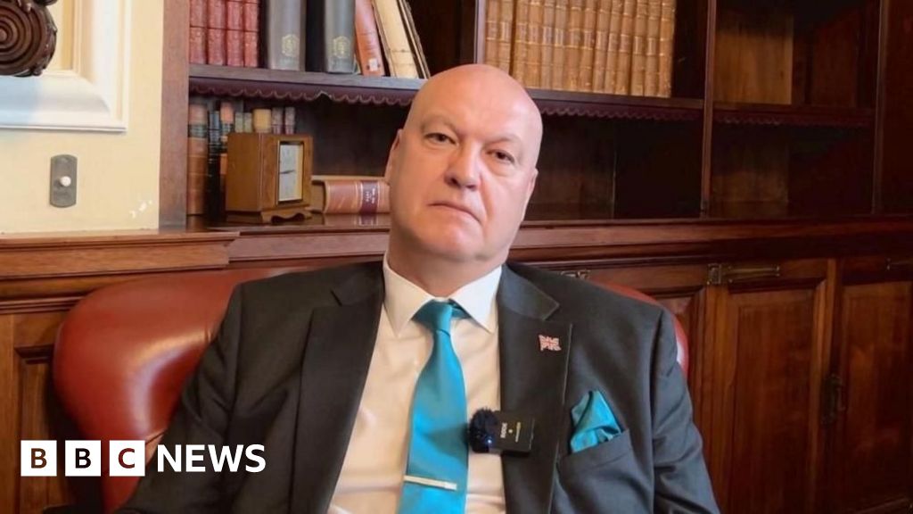 Council leader expelled from Reform UK lambasts MP