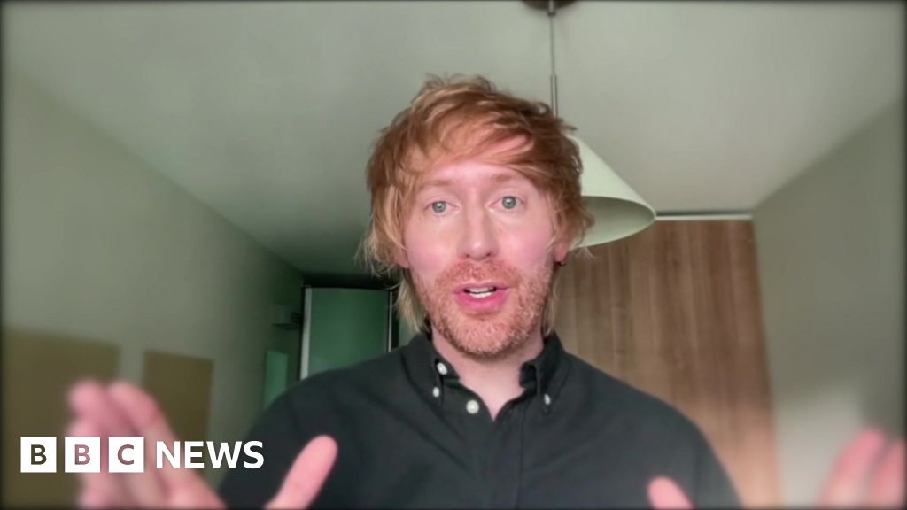 Comedian Mark Simmons tells this year's Edinburgh Fringe funniest joke
