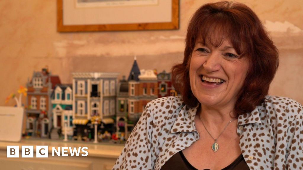 Maths teacher retains Scrabble title after UK Open win