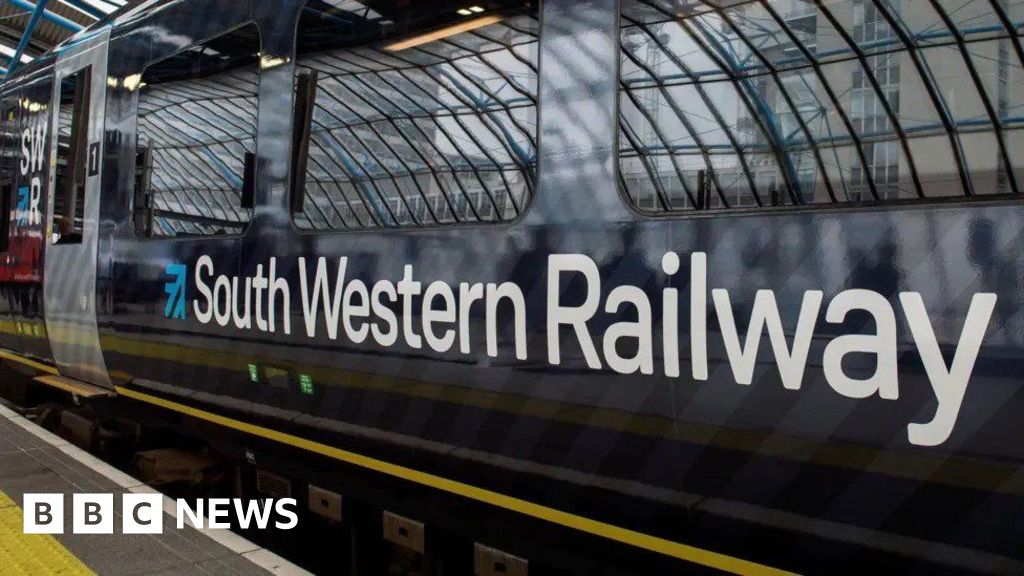 South Western Railway Poole-Bournemouth delays after fault