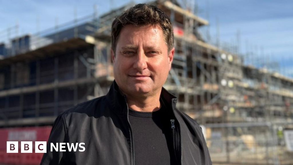 bbc.co.uk - Chris Binding - Washington architect's bookshop and cafe plans approved - BBC News