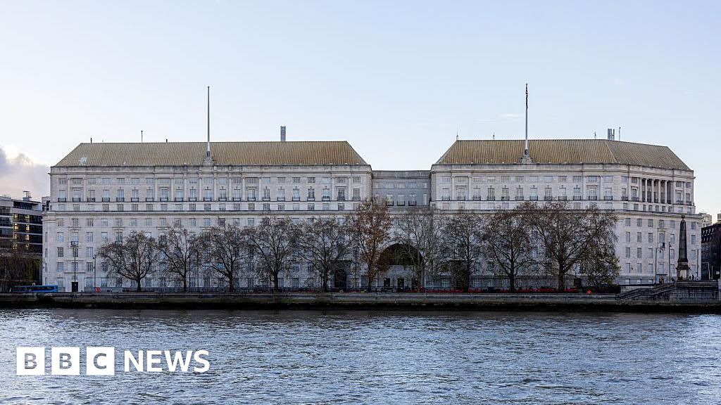 Asylum seeker accused of MI5 fake dynamite alert