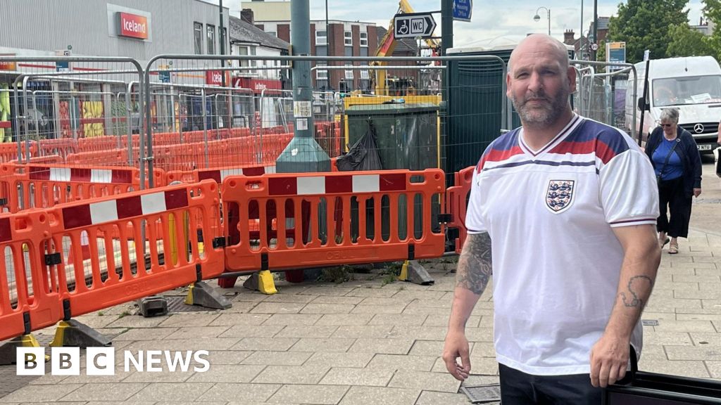 Businesses 'can't survive' Shirley roadworks, publican warns