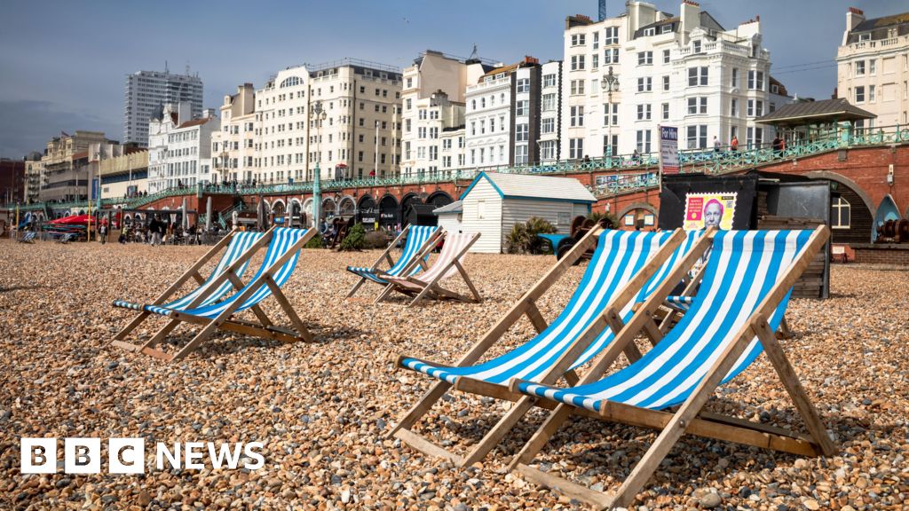 Five new unitary authorities would 'save 52m a year'